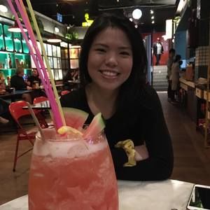 Meet your Posher, Stephanie